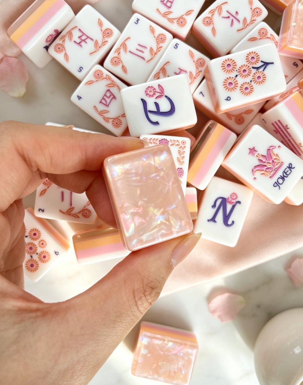 MAHORA Frosted Pink Pearl 3.0 American Mahjong Set — acrylic Mahjong tile design
